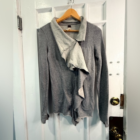 We The Free Gray Ruffled Cardigan - Picture 1 of 3